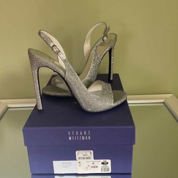 Silver beautiful sandals! - Picture 1 of 3